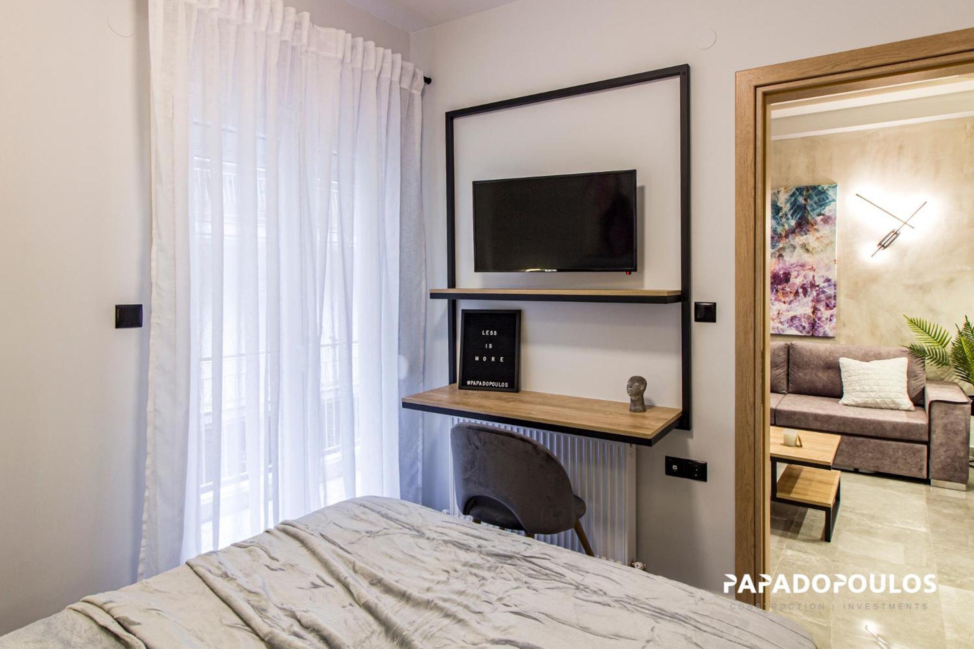 P Deluxe Suites 5 Tesalonika Bagian luar foto
